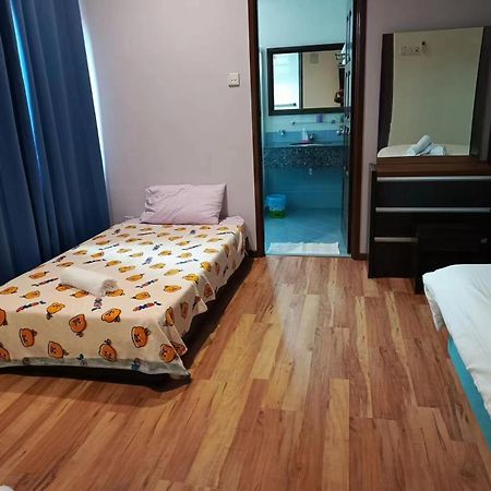 Melaka Beachfront Villa With Pool Zewnętrze zdjęcie