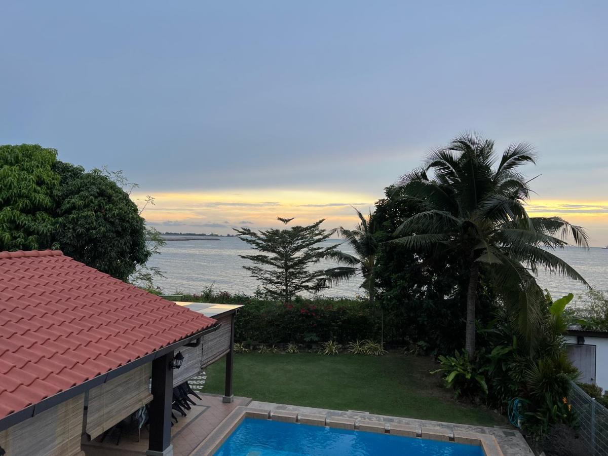 Melaka Beachfront Villa With Pool Zewnętrze zdjęcie