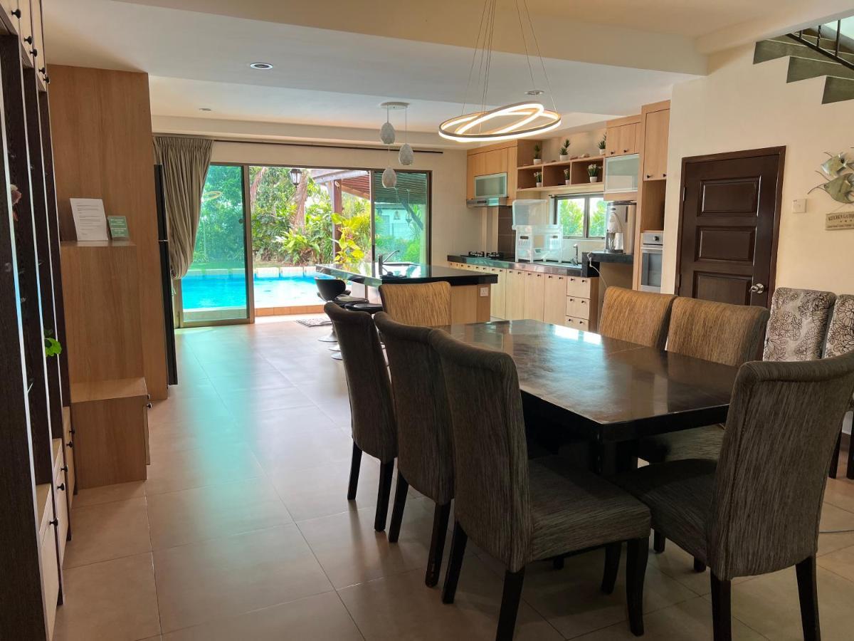 Melaka Beachfront Villa With Pool Zewnętrze zdjęcie