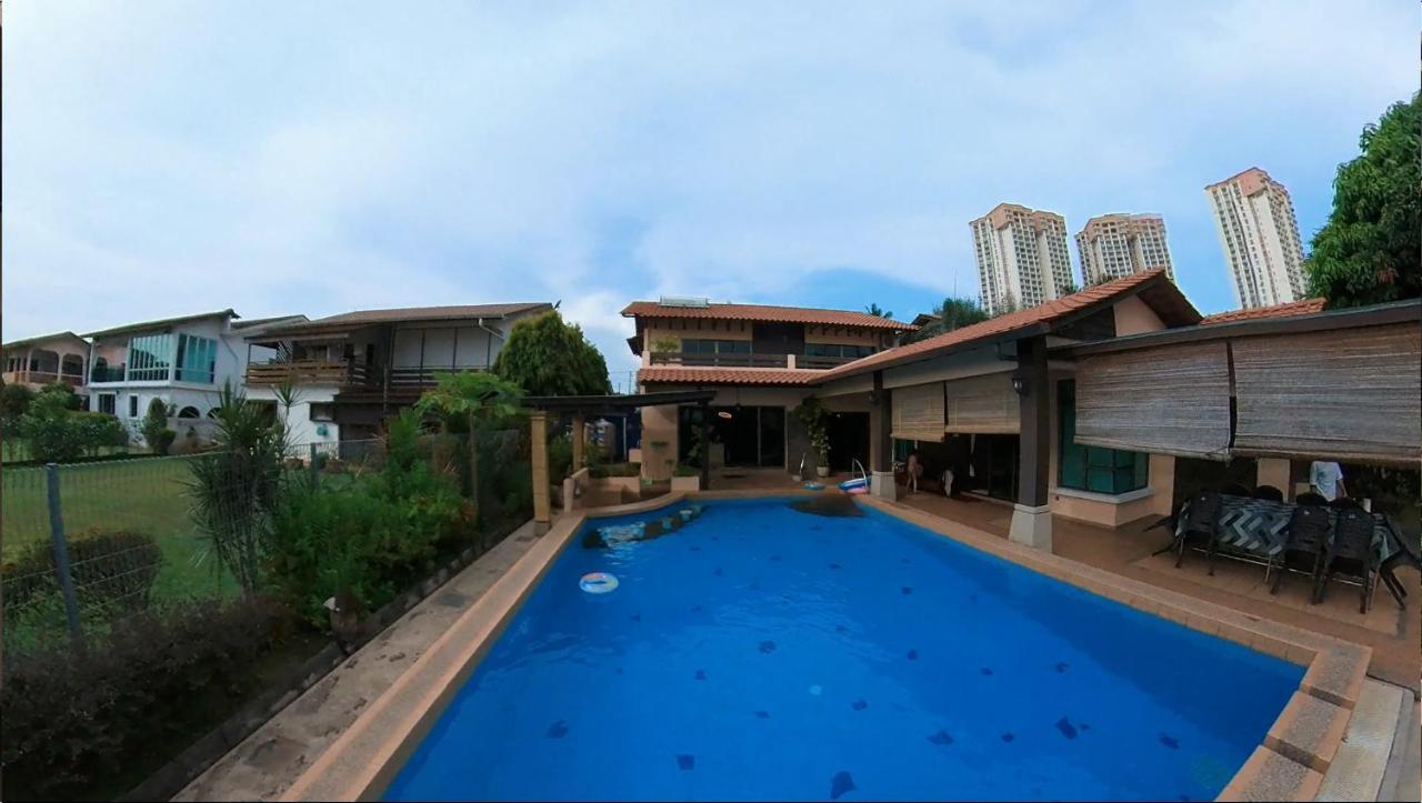 Melaka Beachfront Villa With Pool Zewnętrze zdjęcie