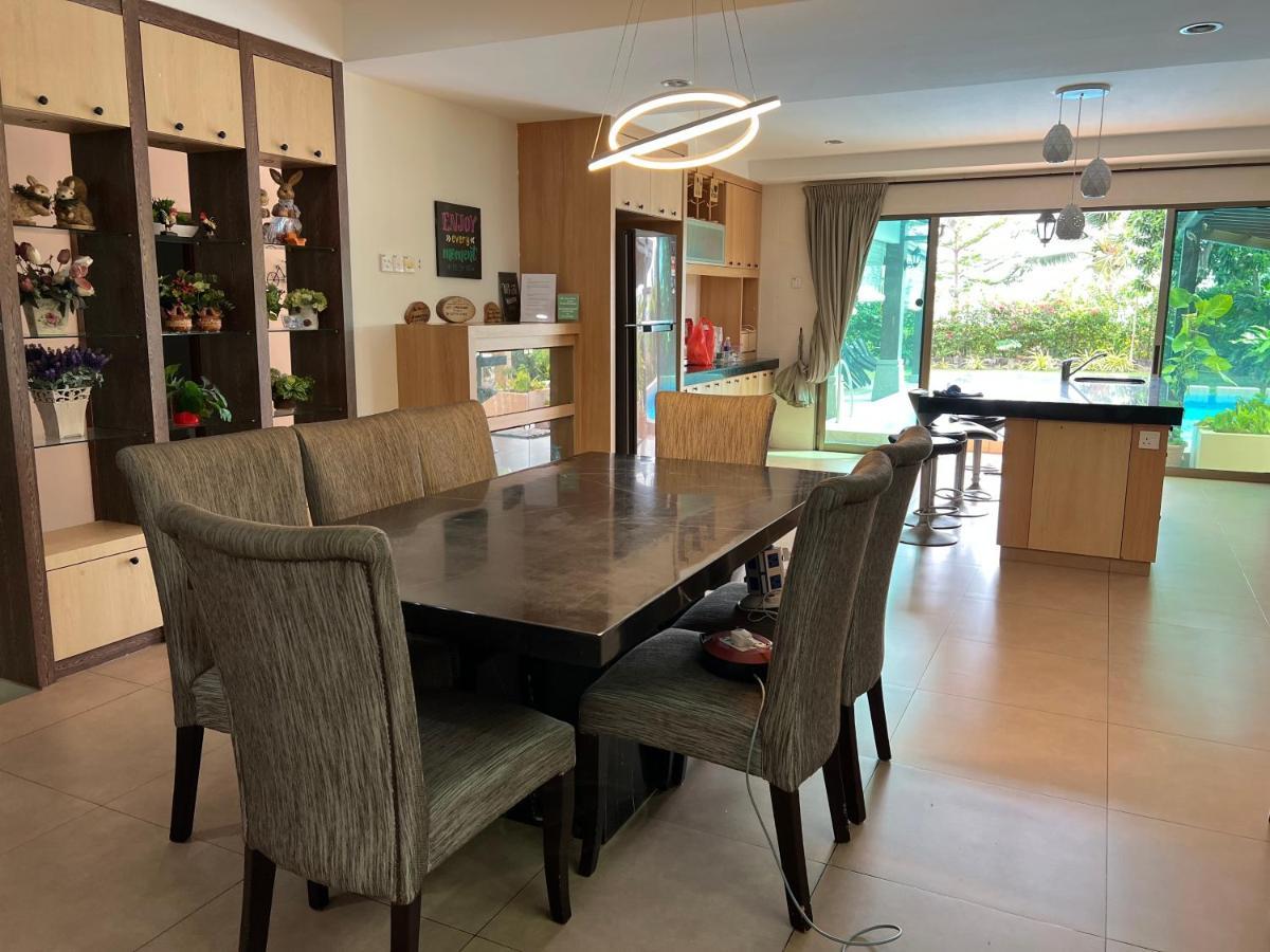 Melaka Beachfront Villa With Pool Zewnętrze zdjęcie