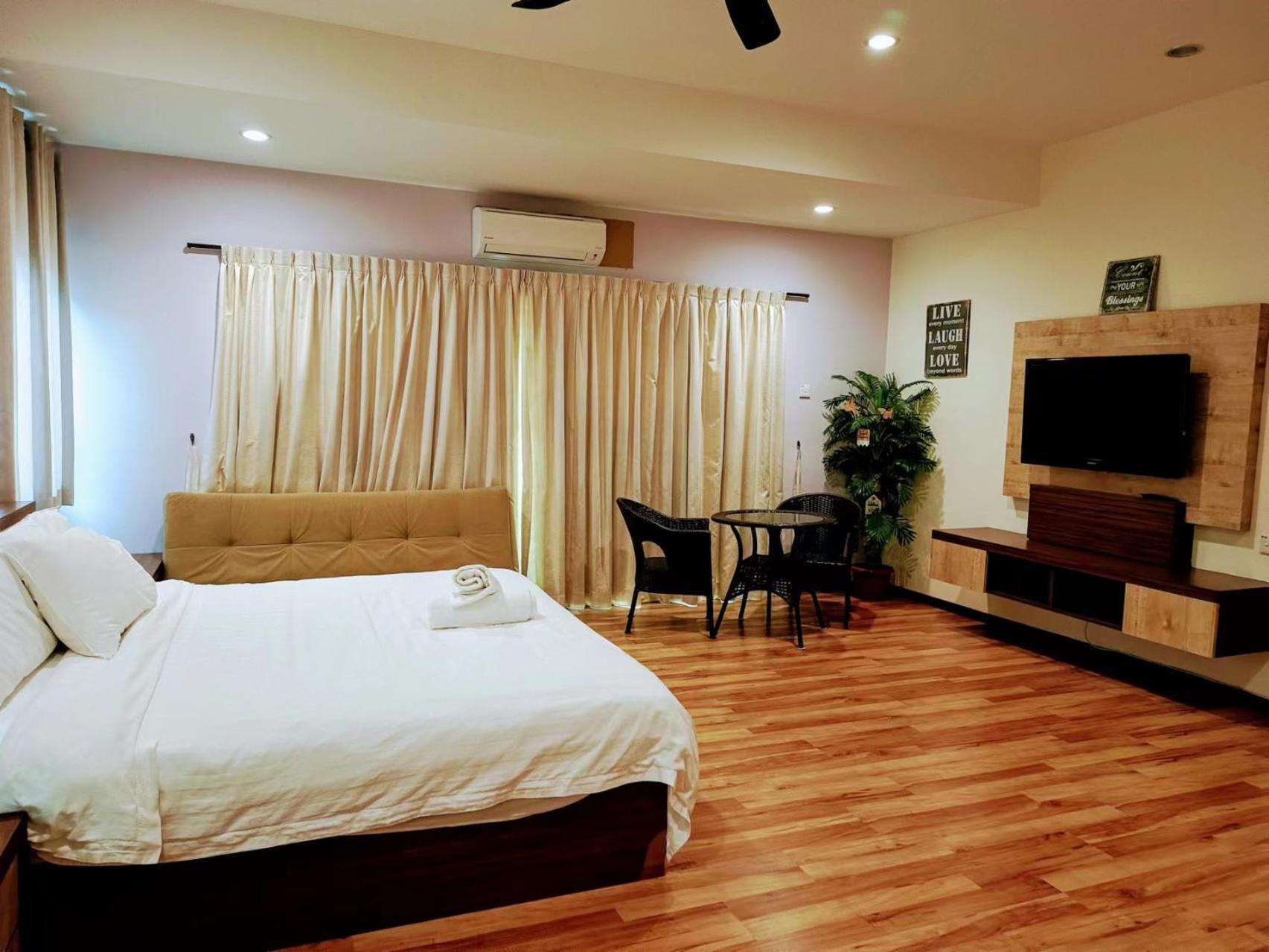 Melaka Beachfront Villa With Pool Zewnętrze zdjęcie