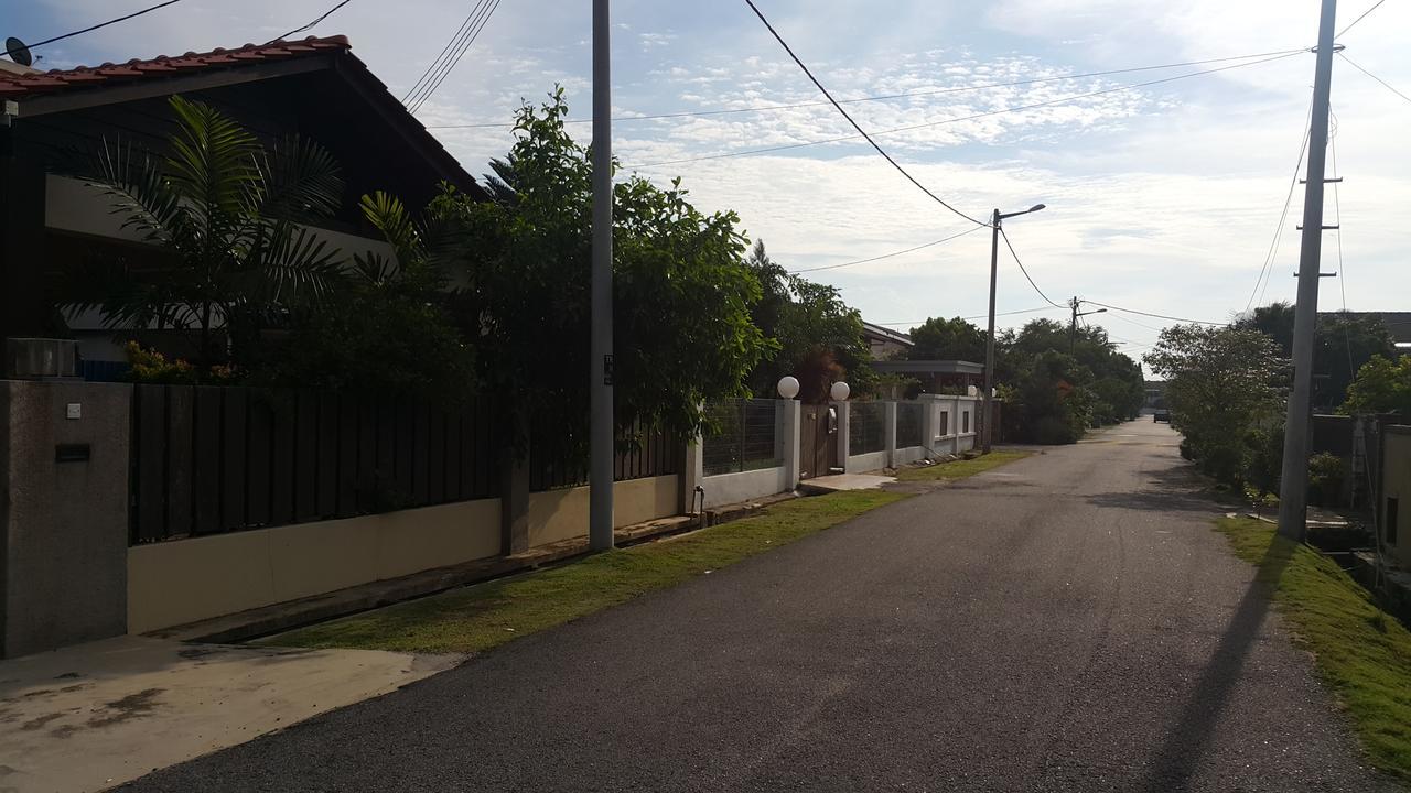 Melaka Beachfront Villa With Pool Zewnętrze zdjęcie